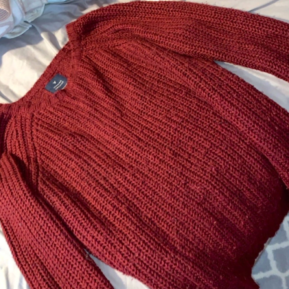 American Eagle sweater